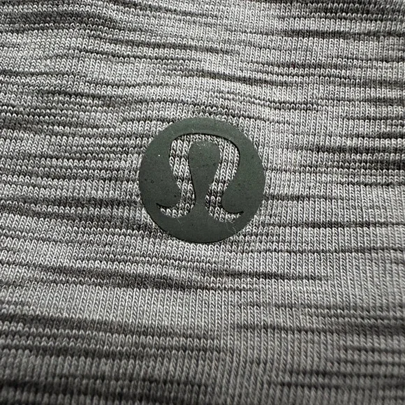 Lululemon Love Tee Short Sleeve Crew Size 6 Space Dye Grey Black - Picture 5 of 6